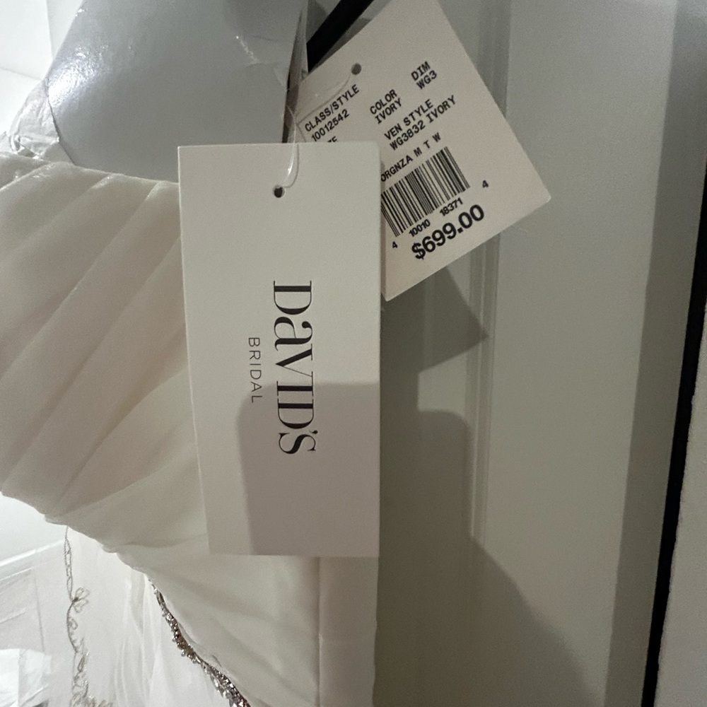 David’s Bridal NEW
Wedding dress -includes everything in picture (veil, crown) - Picture 13 of 15